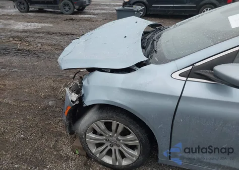 2015 Chrysler 200 Limited z USA, uszkodzony, nr VIN 1C3CCCAB9FN662908